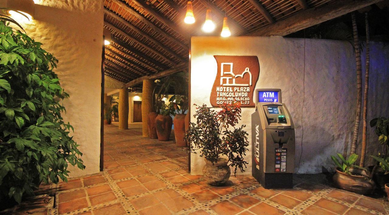 Hotel Plaza Tangolunda Kültér fotó