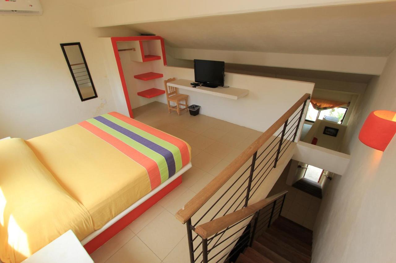 Hotel Plaza Tangolunda Kültér fotó