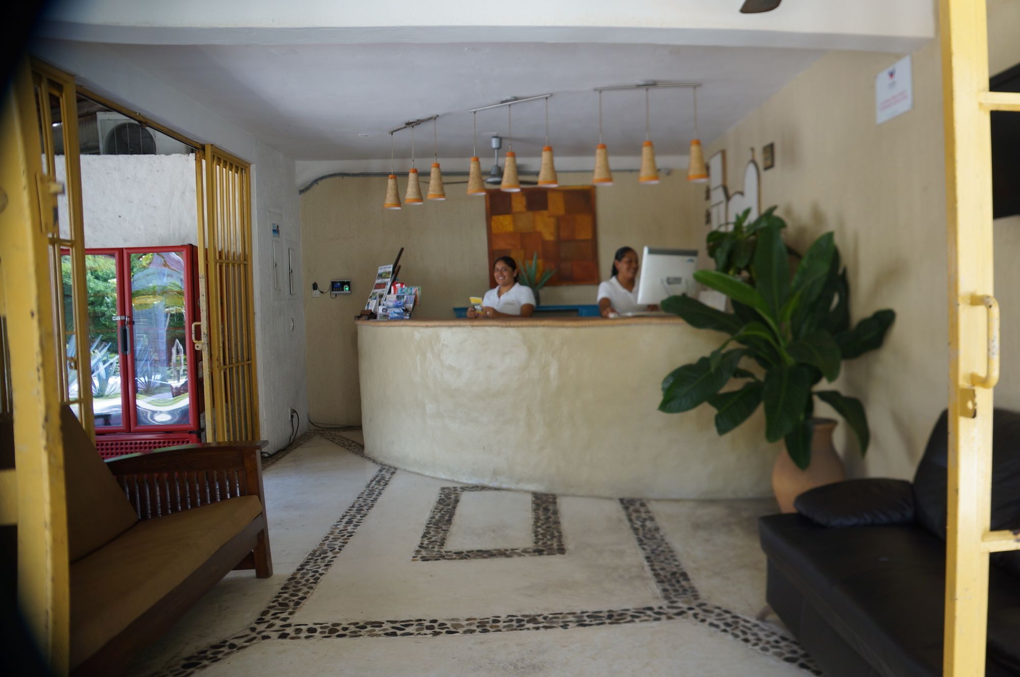 Hotel Plaza Tangolunda Kültér fotó